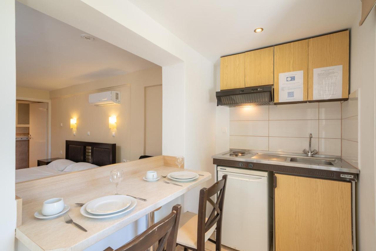 Lorenzo House Apartments Ласси Экстерьер фото